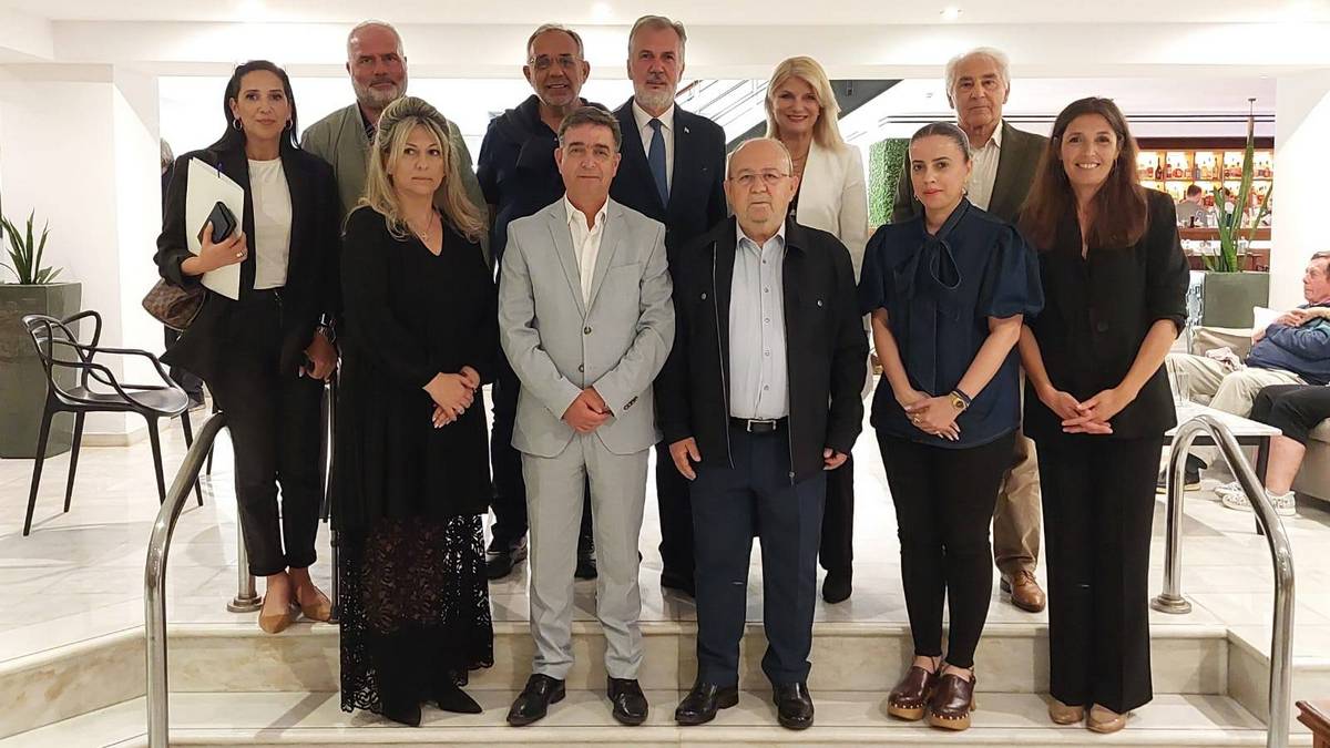 Ο Δήμος Αίγινας συμμετείχε στις εκδηλώσεις για την 162η επέτειο της Ένωσης των Επτανήσων και στη συνεδρίαση του Δικτύου «Ιωάννης Καποδίστριας» στην Κέρκυρα.