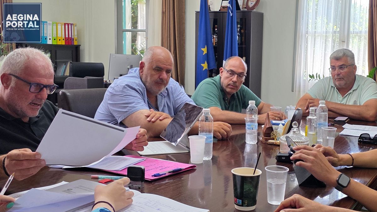 Ολοκληρώθηκε το έργο των διαδρομών και των μονοπατιών. Για αλλαγές στη χάραξη ενημέρωσε την Δημοτική Επιτροπή ο αντιδήμαρχος κ. Δημήτρης Καραγιάννης. Ολοκληρώθηκε το έργο των διαδρομών και των μονοπατιών. Για αλλαγές στη χάραξη ενημέρωσε την Δημοτική Επιτροπή ο αντιδήμαρχος κ. Δημήτρης Καραγιάννης.