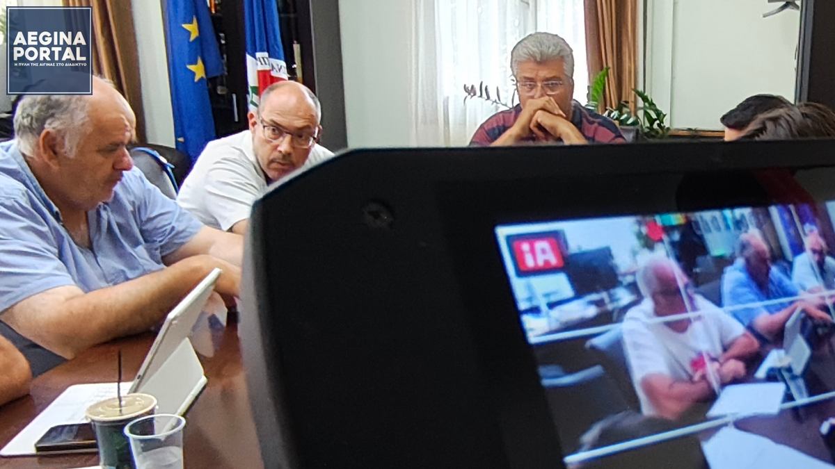 Η ερώτηση του κ. Στέλιου Θεριανού για το έργο των πλωτών προβλητών. Τι ειπώθηκε στη Δημοτική Επιτροπή.