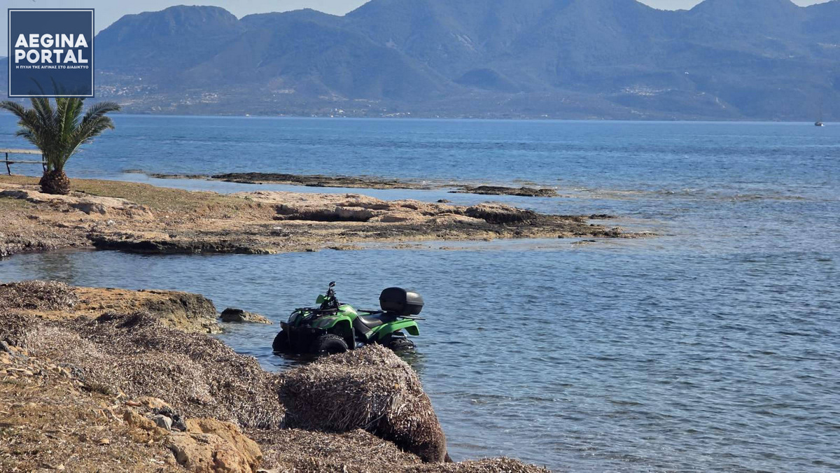 Τροχαίο ατύχημα σημειώθηκε στην περιοχή του Φάρου. Ένα όχημα τύπου "γουρούνα" κατέληξε στην θάλασσα.