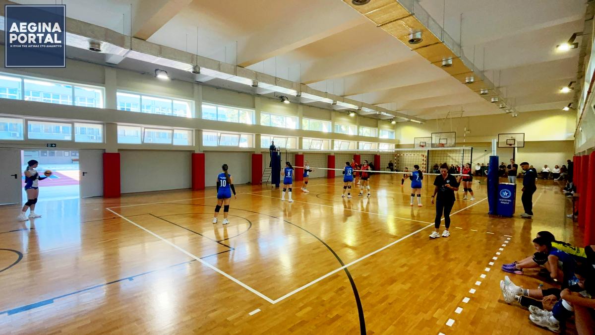 Στο 2ο σετ οι φιλοξενούμενες με όπλο πλέον και τη ψυχολογία εμφανίστηκαν κυρίαρχες του αντιπάλου