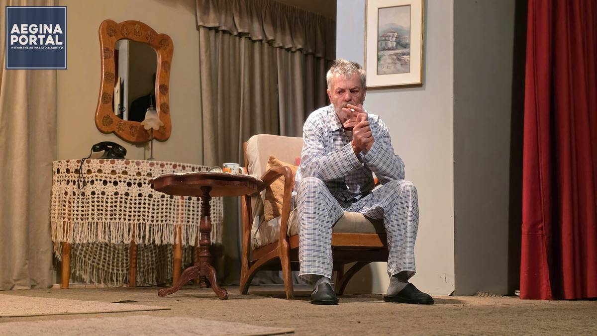 «Οι δύσκολες νύχτες του κυρίου Θωμά» συγκίνησαν το κοινό. Μια βαθιά συγκινητική παράσταση, ερμηνευμένη εξαιρετικά από τον Νίκο Νικολάου.