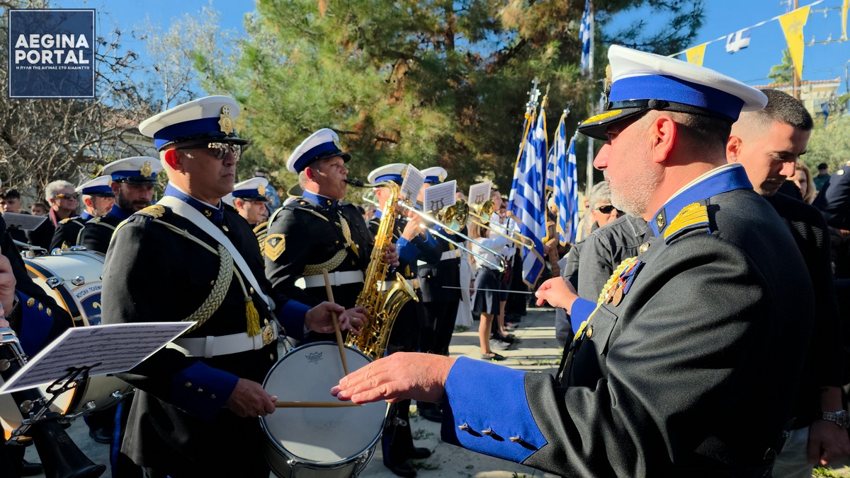 Τις λατρευτικές εκδηλώσεις τίμησαν ο δήμαρχος Αίγινας κ. Γιάννης Ζορμπάς