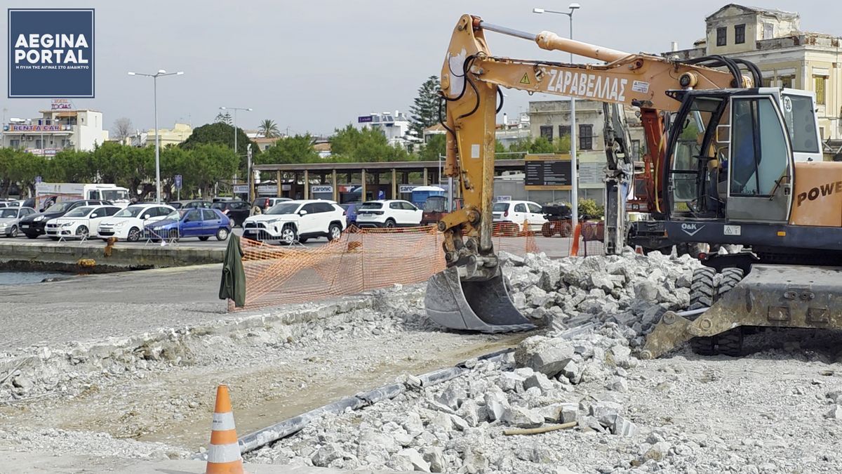 Σε εξέλιξη βρίσκονται οι εργασίες του νέου έργου, στο λιμάνι της Αίγινας, για την ανακατασκευή τμήματος επιστρώσεων δαπέδων και ανωδομών, που χρηματοδοτεί το Λιμενικό Ταμείο.