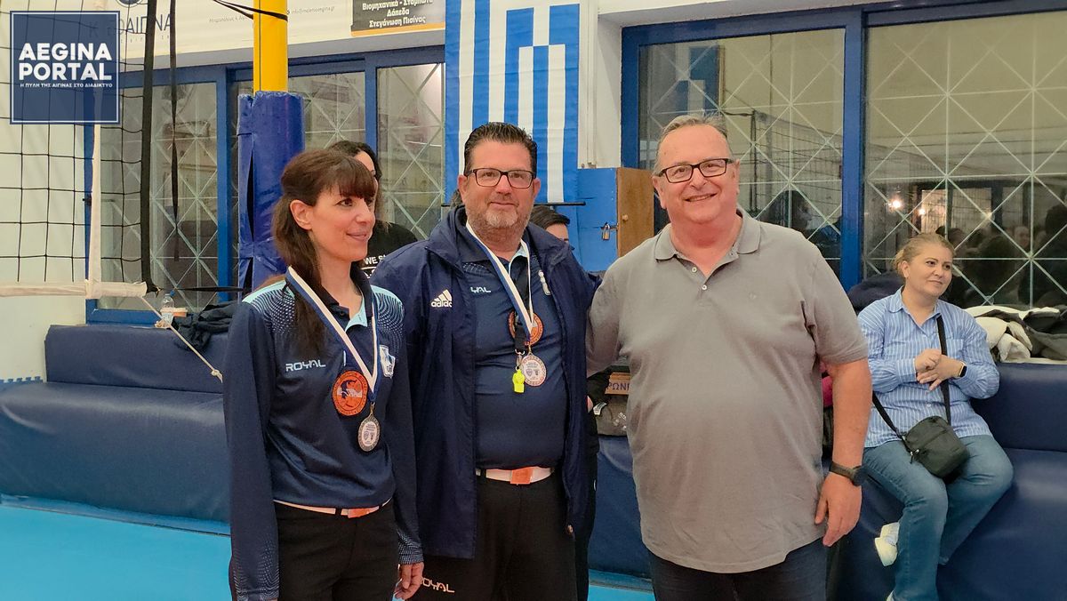 Διαιτητές ήταν ο Ντίνος Νεστορίδης και η Μαρία Δρακοπούλου.