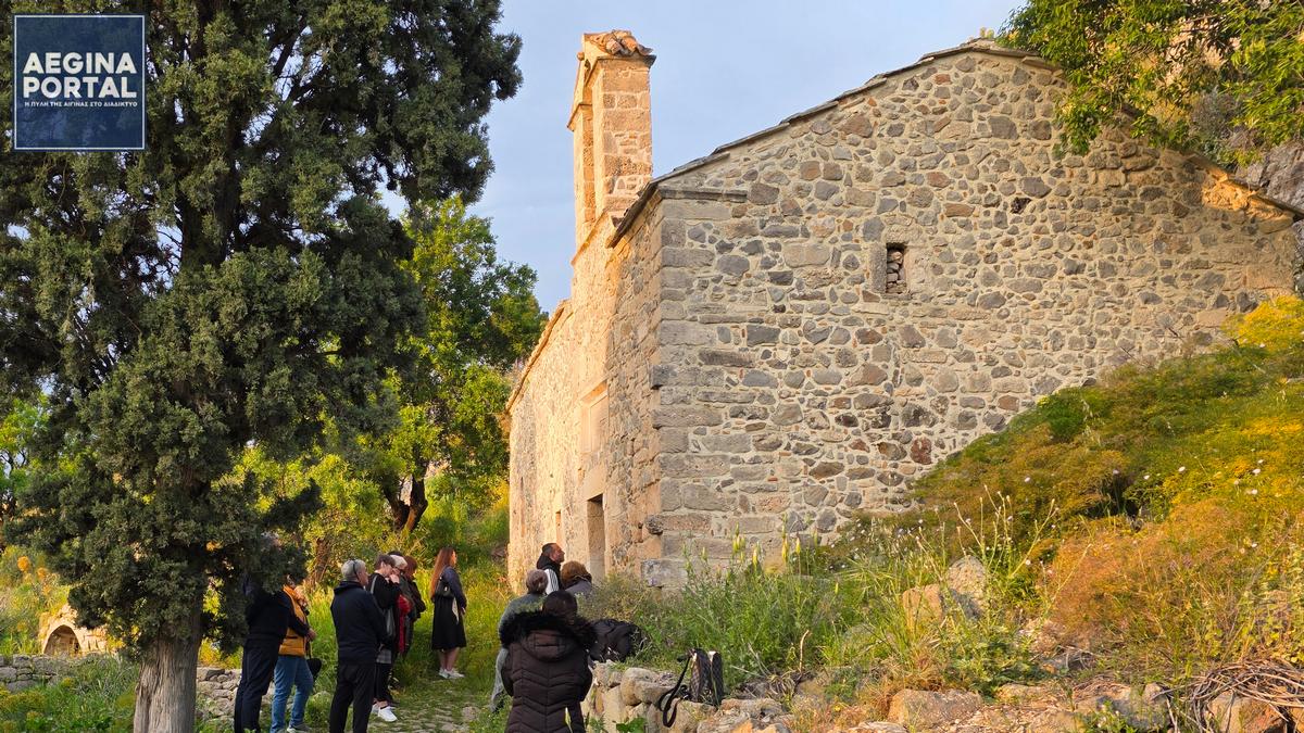 Κλείνοντας, και οι δύο ομιλητές απηύθυναν κοινό κάλεσμα για μεγαλύτερη κινητοποίηση
