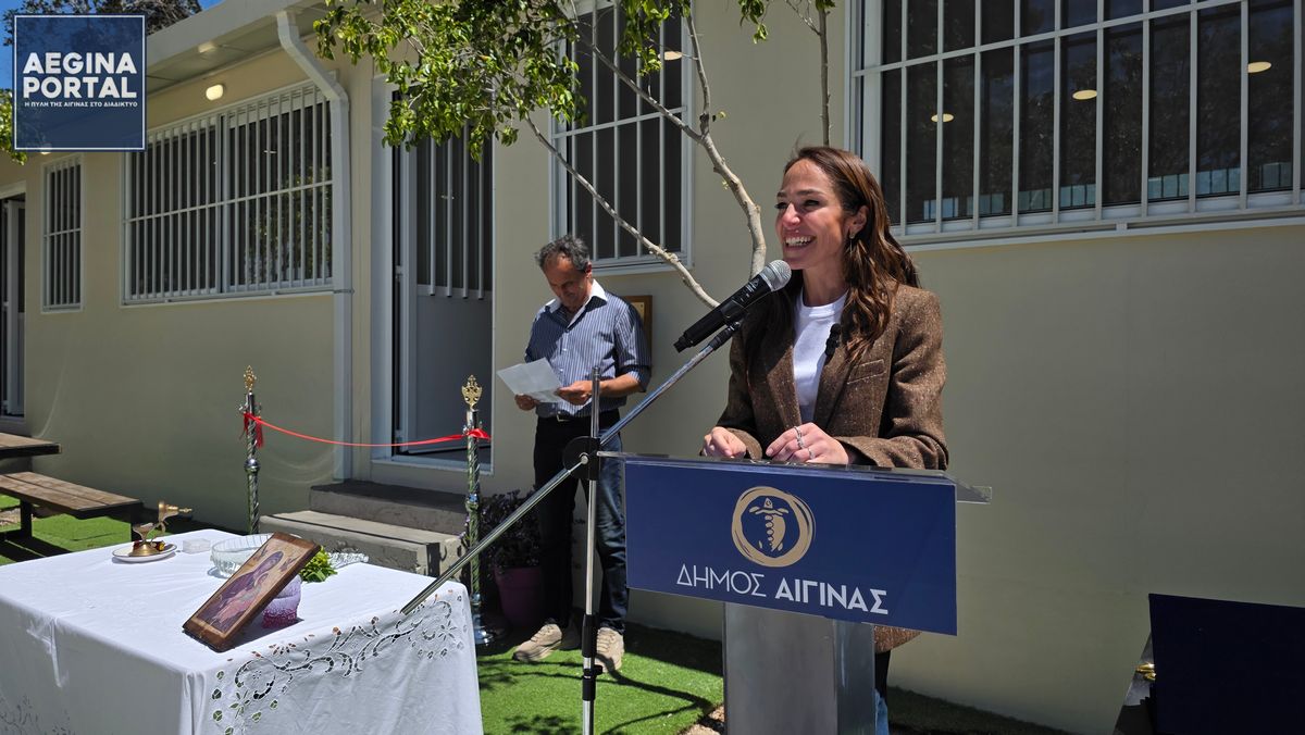 Δόμνα Μιχαηλίδου - Υπουργός Κοινωνικής Συνοχής και Οικογένειας: