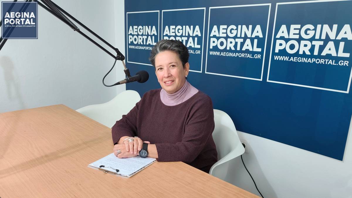 Η κ. Μάρθα Λυκούρη, παρουσιάζει το πρόγραμμα και τις δράσεις του Μορφωτικού και Πολιτιστικού Συλλόγου Κυψέλης.