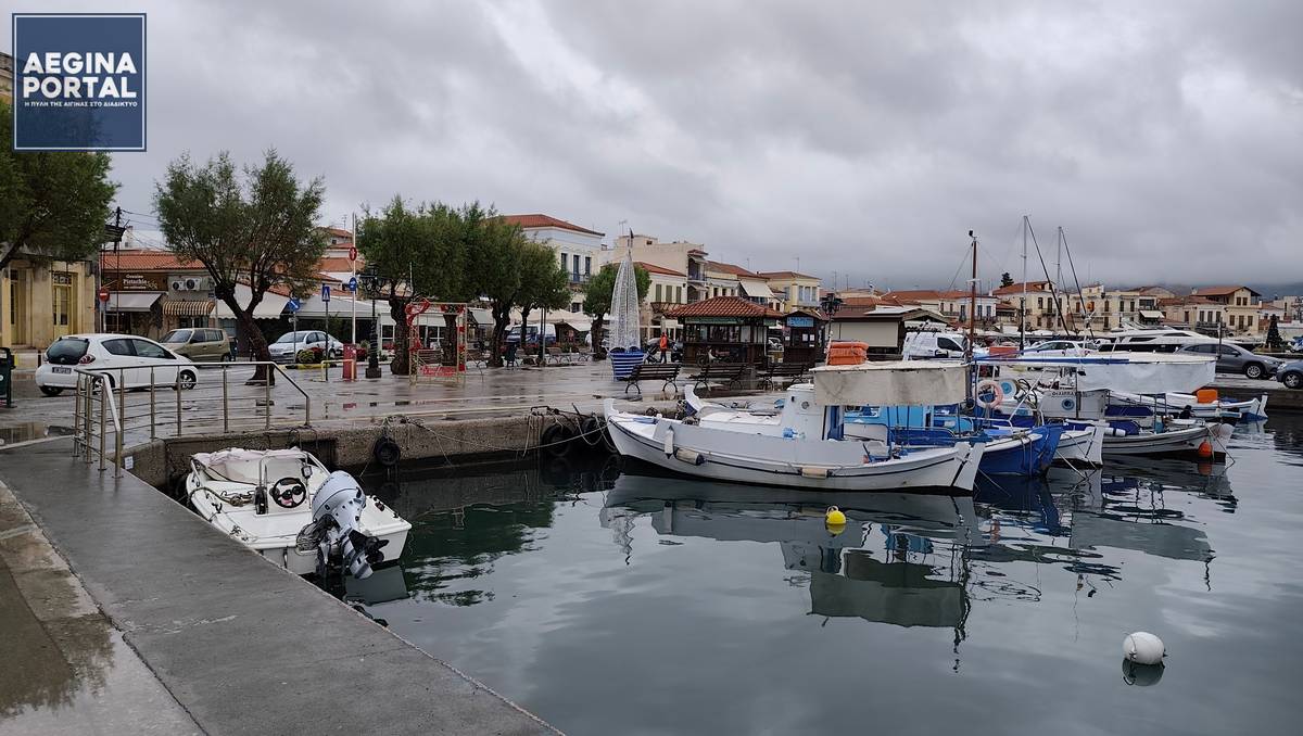 Νεφώσεις και ασθενείς βροχοπτώσεις κυρίως τις πρωινές ώρες, αναμένονται την ημέρα των Χριστουγέννων στην Αίγινα.