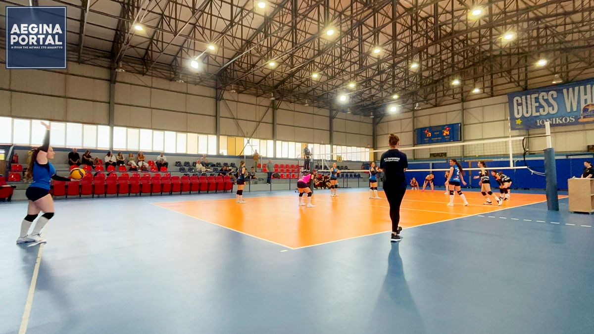 Γ.Α.Σ. Ιάσωνας Νίκαιας-Α.Ο.Α. Σαρωνικός 1-3 σετ. Για την 1η αγωνιστική του πρωταθλήματος κατάταξης των Κ-16 των κοριτσιών της ΕΣΠΕΔΑ.