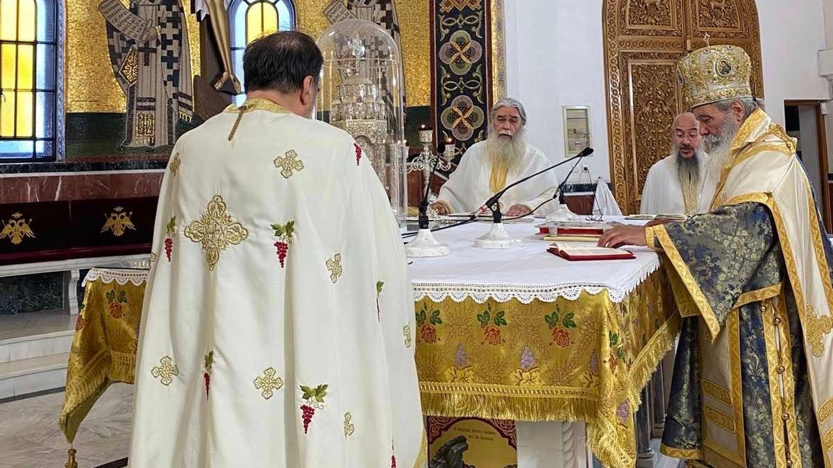 agios-nektarios2.jpg
