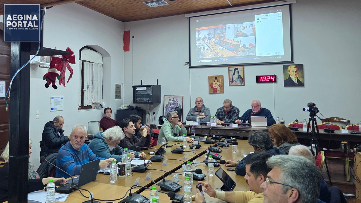 Την έγκριση απευθείας μίσθωσης γεώτρησης για την υδροδότηση, κυρίως των περιοχών Κυψέλης και Βαθέος, μετά τη βλάβη του υποθαλάσσιου αγωγού, αποφάσισε το Δημοτικό Συμβούλιο.