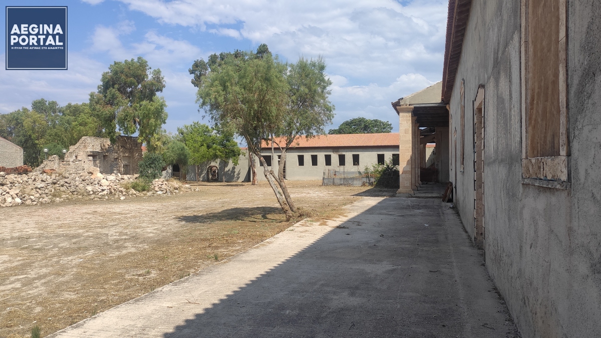 Η Δημόσια Καποδιστριακή Βιβλιοθήκη Αίγινας διεκδικεί το χώρο που δικαιούται στο Καποδιστριακό Ορφανοτροφείο.