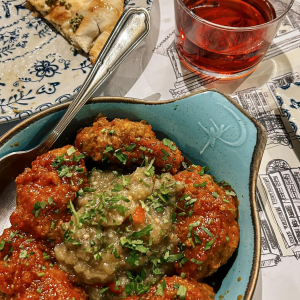 edesmatopoleio-petra-